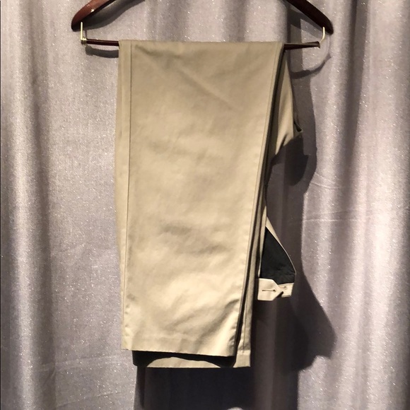 Flat front Nordstrom Chinos in perfect condition! - Picture 2 of 5